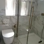 La Petite Niçoise Au Jacuzzi à 3 Min De La * Nice