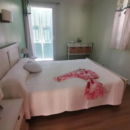 La Petite Nicoise Au Jacuzzi A 3 Min De La Villa *