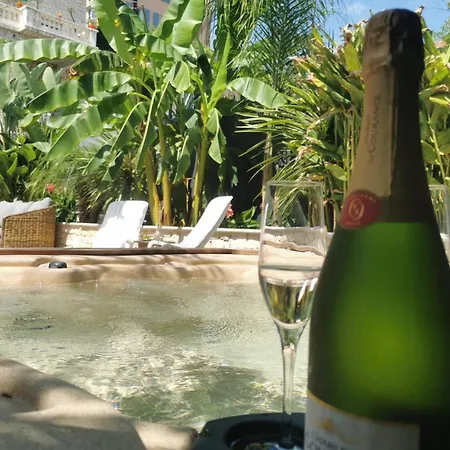 La Petite Nicoise Au Jacuzzi A 3 Min De La